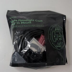 Black Wyze Floodlight Cam Plug-in‎ Mount v1/v2/Pro with 20ft Outdoor Cable